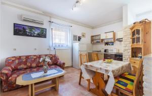 Amazing Apartment In Pula With Wifi
