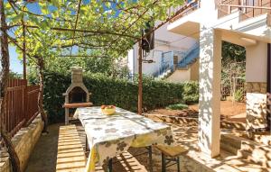 Apartment Pirovac Hrvatske Mladezi