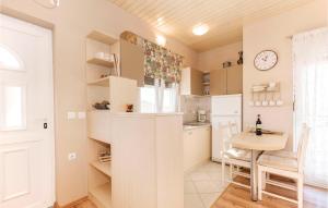 Apartment Pirovac Hrvatske Mladezi