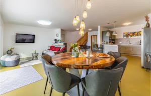 Beautiful Home In Medulin With Sauna