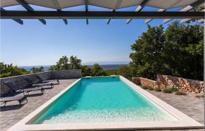 Nice Home In Smrika With Kitchen