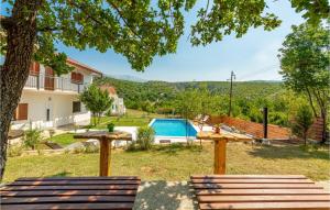 Beautiful Home In Muskovci With Wifi 