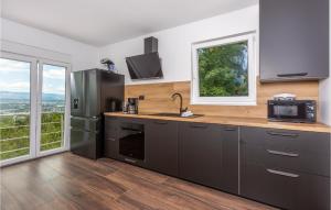 Beautiful Home In Rukavac With Wifi