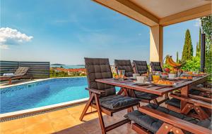 4 Bedroom Stunning Home In Brodarica