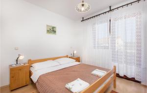 Gorgeous Apartment In Kornic With Wifi