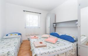 Lovely Apartment In Vidalici With Kitchen 