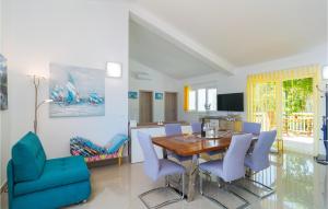 Gorgeous Apartment In Vrboska