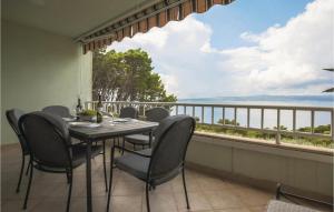 Stunning Apartment In Brela With Wifi 