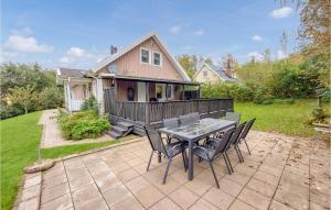 5 Bedroom Nice Home In Båstad