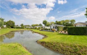 Awesome Home In De Heen With Wifi