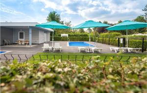Awesome Home In De Heen With Wifi
