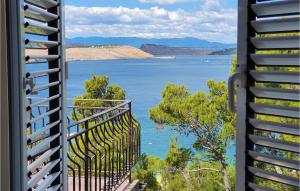 Ocean Front Apartment In Jadranovo