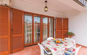 1 Bedroom Nice Apartment In Fazana 