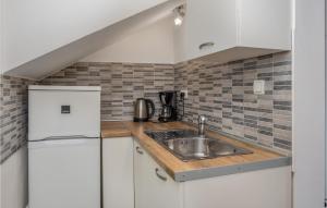 Cozy Apartment In Rijeka With Wi-Fi 