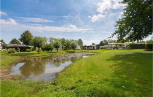 Awesome Home In De Heen With Wifi