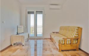 Stunning Apartment In Vir With Wifi