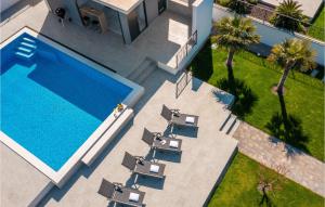 Gorgeous Home In Zidarici With Kitchen