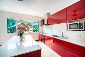 芭东villa3四卧海景泳池别墅芭东海滩近班赞Bangla