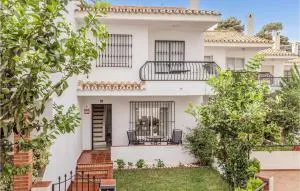Nice Home In Vélez-Málaga With Wifi - Vélez-Málaga