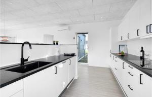 3 Bedroom Amazing Home In Rødby