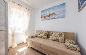 2 Bedroom Gorgeous Apartment In Kosljun 