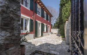 Stunning Home In Rovinj With Wifi