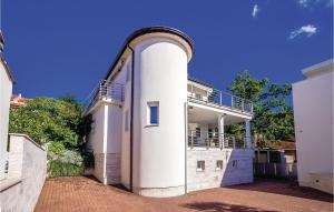 Beautiful Apartment In Crikvenica With Wifi 