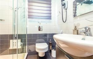 Cozy Apartment In Crikvenica With Wifi