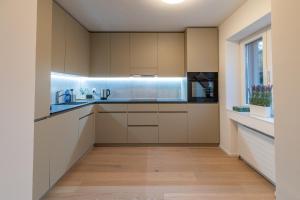 Jasminkas Host 2, Ruhig, City und Naturnah, Gratis Parkplatz und Balkon