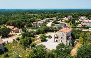 4 Bedroom Cozy Home In Sveti Lovrec