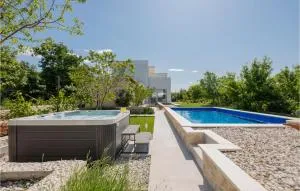 Cozy Home In Veliki Brocanac - Dugobabe