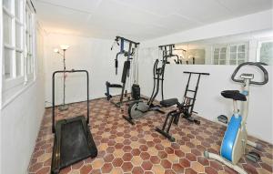 Maisons de vacances Gorgeous Home In Briare With Sauna : photos des chambres