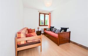 Maisons de vacances Gorgeous Home In Briare With Sauna : photos des chambres