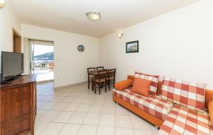 Awesome Apartment In Poljica With Wifi