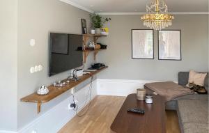 4 Bedroom Stunning Home In Svängsta