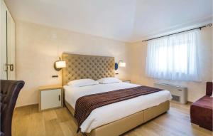 4 Bedroom Beautiful Home In Turcic