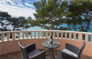 Lovely Apartment In Jesenice With Wifi