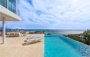 Stunning Home In Granada