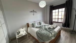 Boutique one bed sea views and free wifi