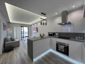 Boutique one bed sea views and free wifi