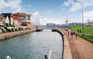 4 Bedroom Beautiful Home In Wemeldinge