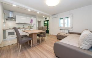 Amazing Apartment In Sibenik With Sauna 