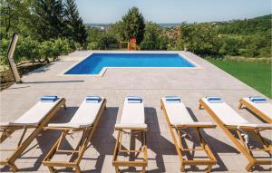 Two-Bedroom Holiday Home In Zagreb