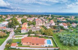 Amazing Home In Krnica With Wifi