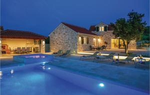 Amazing Home In Supetar