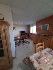 F2 lumineux en centre ville - Gerardmer