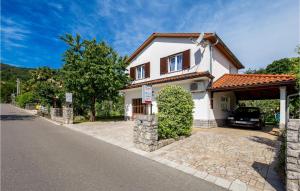 Gorgeous Apartment In Rukavac With Wifi