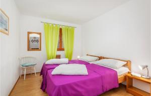 Cozy Apartment In Malinska With Kitchen 
