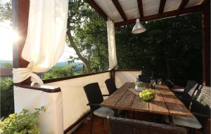 Nice Home In Ripenda Verbanci With Kitchen 