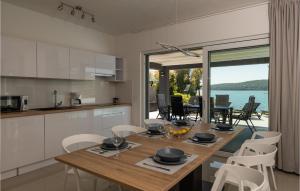 Awesome Home In Medulin 